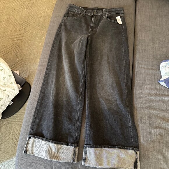 NWT GAP High Rise Cuffed Wide-Leg Jeans - Picture 2 of 6